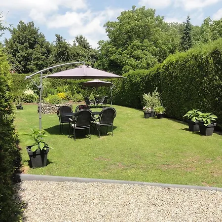 Engelenhof Bed and Breakfast 4*