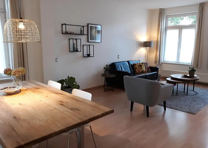 Engelenhof فندق مبيت وإفطار 4*